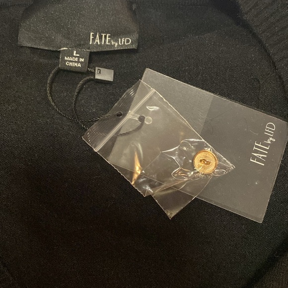 Fate Black Button Front Lace Sleeve Insert V-neck Top NWT - Picture 9 of 10